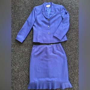 Le Suit Royal Blue Women's Skirt Set